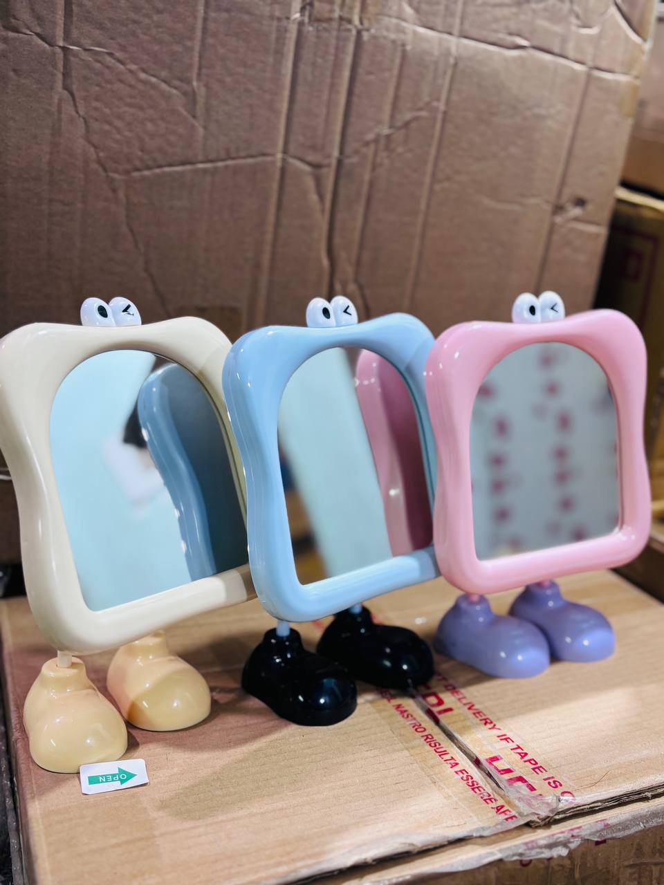 bekti Cute Cartoon Table Mirror - Image 1